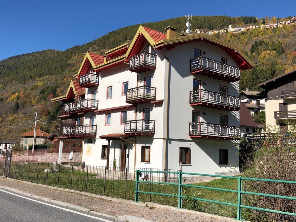 Alpin Star Apartment Temu Exterior photo